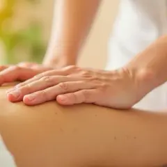 Fizjoterapia a zdrowie psychiczne: Jak terapia manualna wspomaga walkę ze stresem